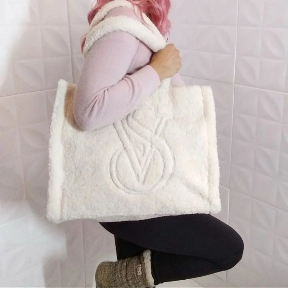 Victoria's Secret  Ivory VS Sherpa Plush Cream Tote Bag - Picture 3 of 11